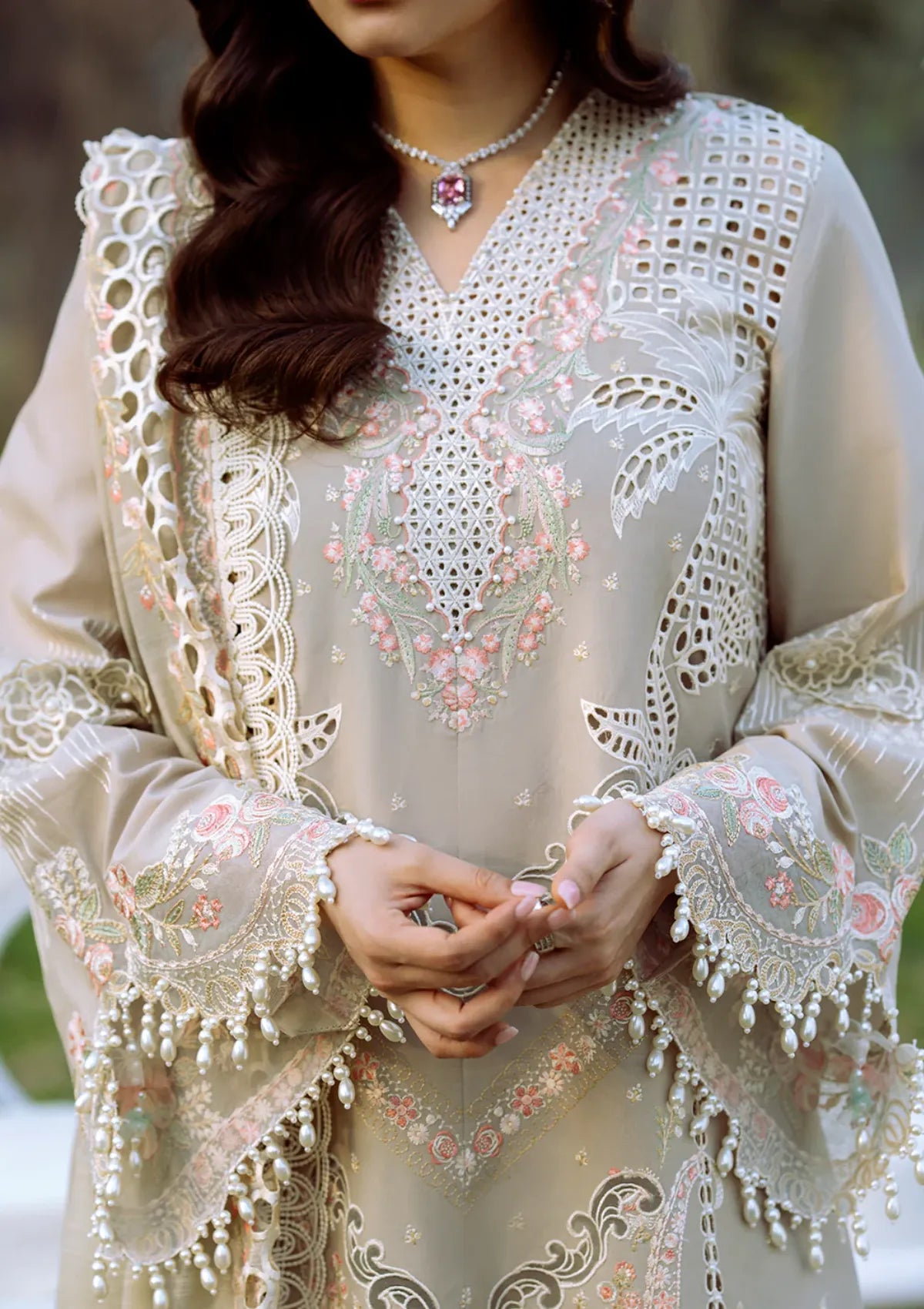 mohsin-saeed-fabrics-is-selling-online-and-in stores-Luxury-daily-wear-wedding-wear-formal-wear-in-budgeted-price-This-product-is-from-bin-ilyas-freesia-emb-lawn25-104-b-is-available-on-Mohsin-saeed-fabrics-website.