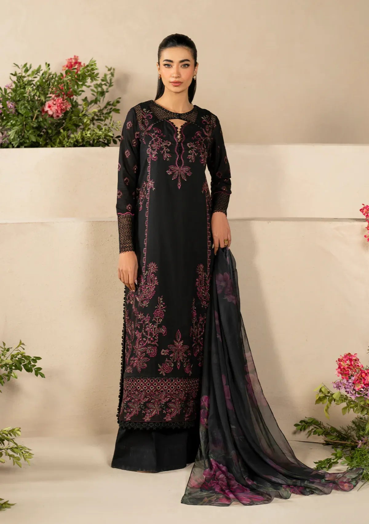 mohsin-saeed-fabrics-affordable-luxury-outfits-for-daily-formal-and-wedding-wear-This-product-is-from-iznik-festive-eid-lawn25-efl-03-is-available-on-Mohsin-saeed-fabrics-website.