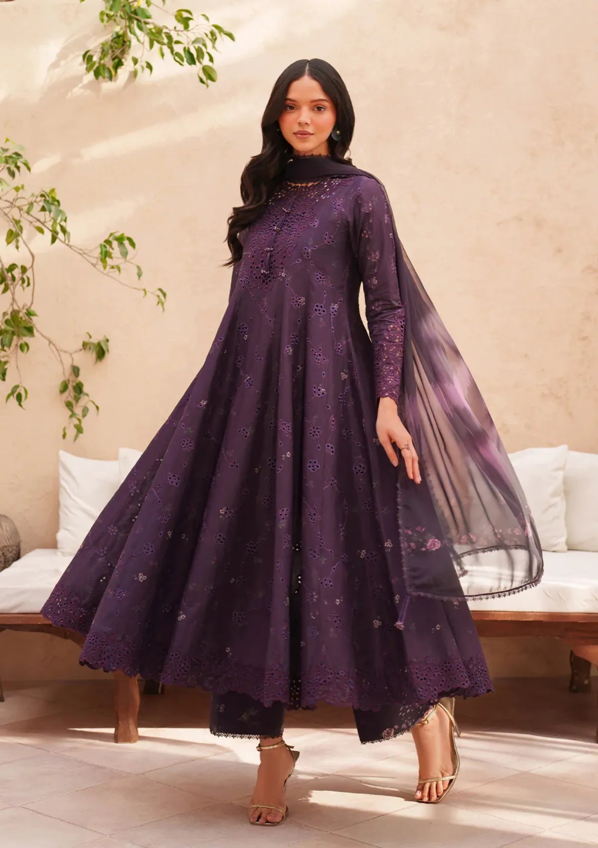 Iznik Eid Emb Lawn'26 EL-08