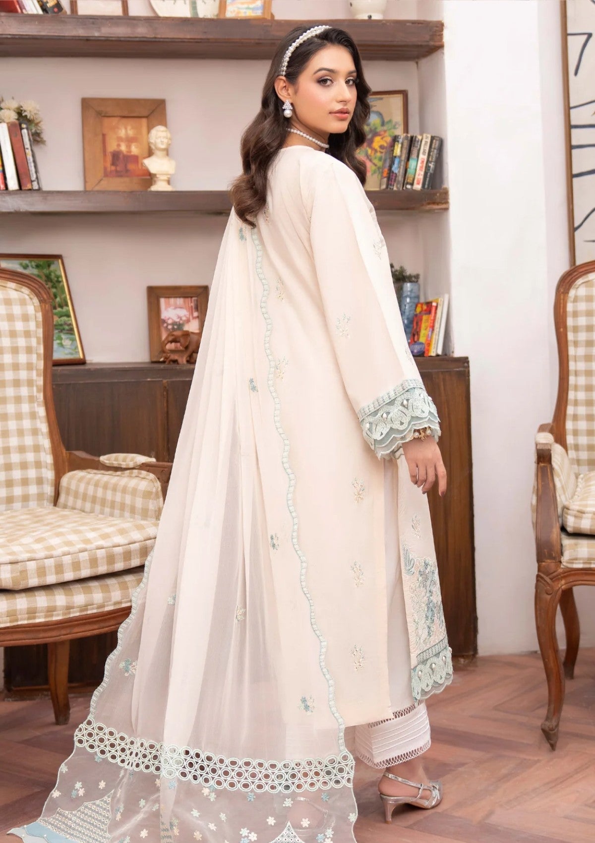 Nayab by Humdum'26 D-04