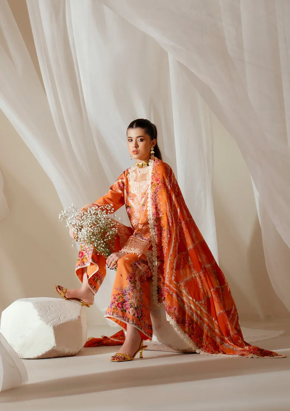 mohsin-saeed-fabrics-is-selling-online-and-in stores-Luxury-daily-wear-wedding-wear-formal-wear-in-budgeted-price-This-product-is-from-bin-ilyas-eres-bonita-viscose25-1101-a-is-available-on-Mohsin-saeed-fabrics-website.