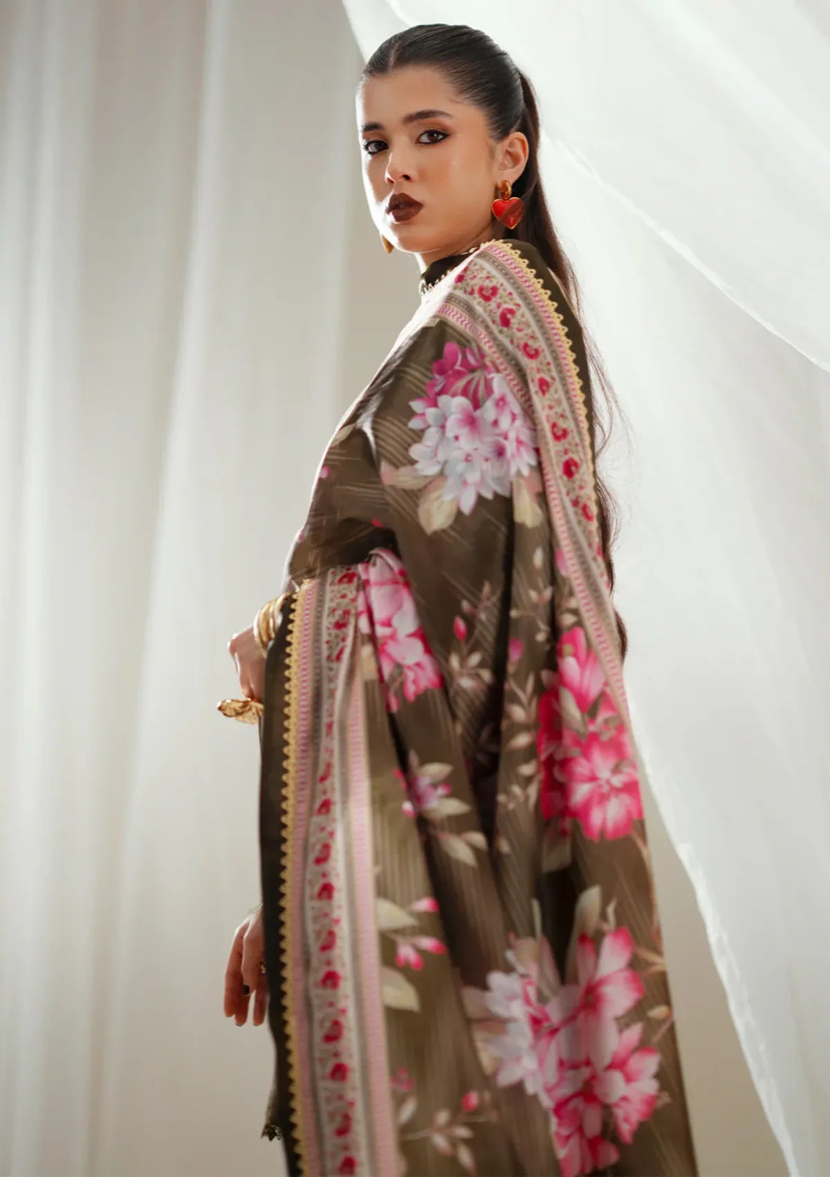 mohsin-saeed-fabrics-is-selling-online-and-in stores-Luxury-daily-wear-wedding-wear-formal-wear-in-budgeted-price-This-product-is-from-bin-ilyas-eres-bonita-viscose25-1102-b-is-available-on-Mohsin-saeed-fabrics-website.