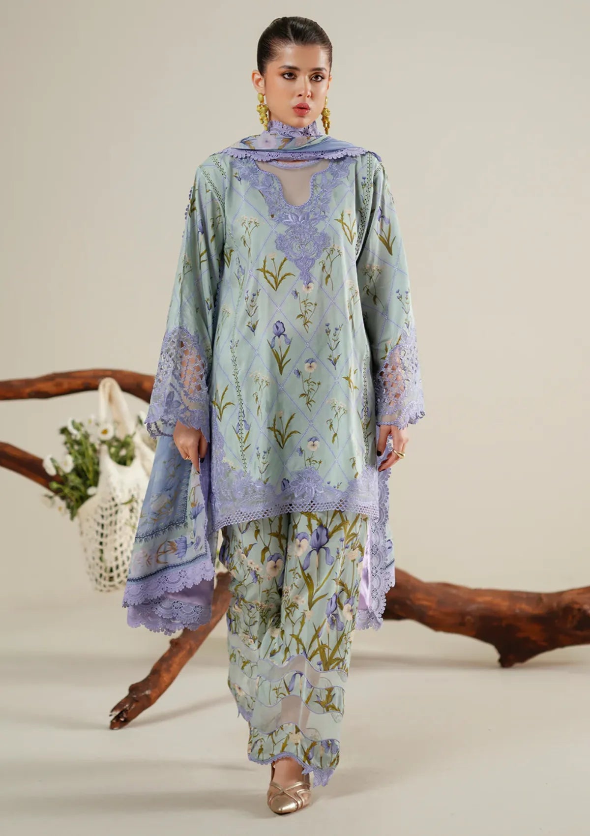 mohsin-saeed-fabrics-is-selling-online-and-in stores-Luxury-daily-wear-wedding-wear-formal-wear-in-budgeted-price-This-product-is-from-bin-ilyas-eres-bonita-viscose25-1103-a-is-available-on-Mohsin-saeed-fabrics-website.