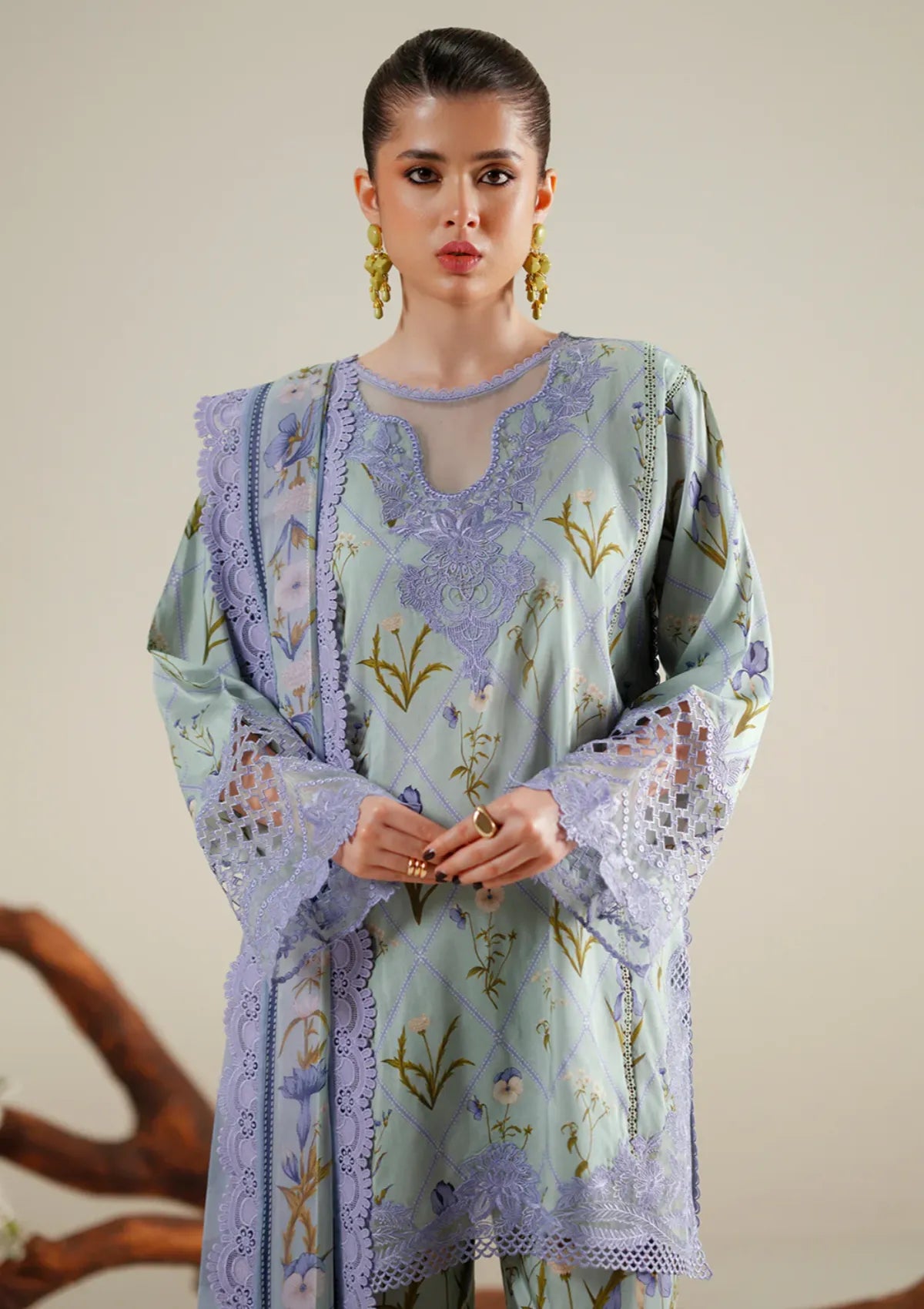 mohsin-saeed-fabrics-is-selling-online-and-in stores-Luxury-daily-wear-wedding-wear-formal-wear-in-budgeted-price-This-product-is-from-bin-ilyas-eres-bonita-viscose25-1103-a-is-available-on-Mohsin-saeed-fabrics-website.