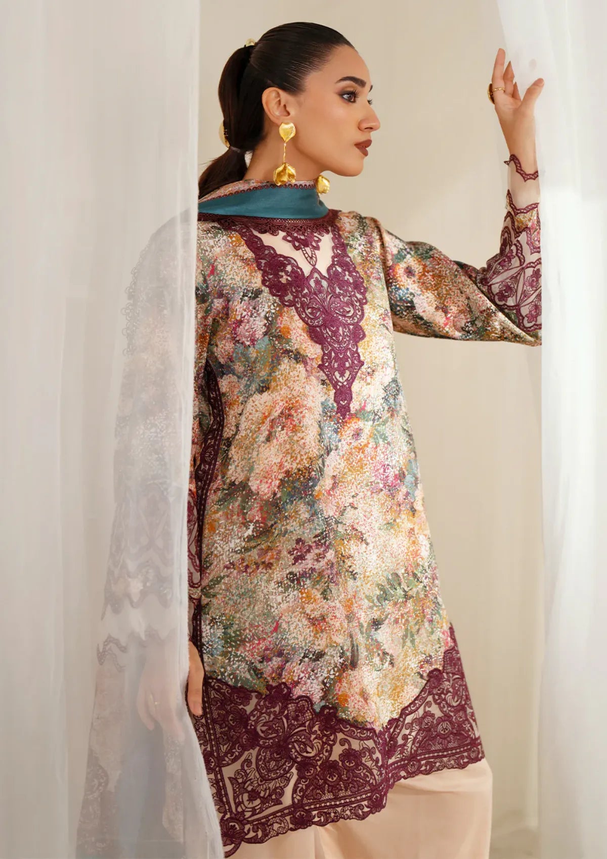 mohsin-saeed-fabrics-is-selling-online-and-in stores-Luxury-daily-wear-wedding-wear-formal-wear-in-budgeted-price-This-product-is-from-bin-ilyas-eres-bonita-viscose25-1104-b-is-available-on-Mohsin-saeed-fabrics-website.