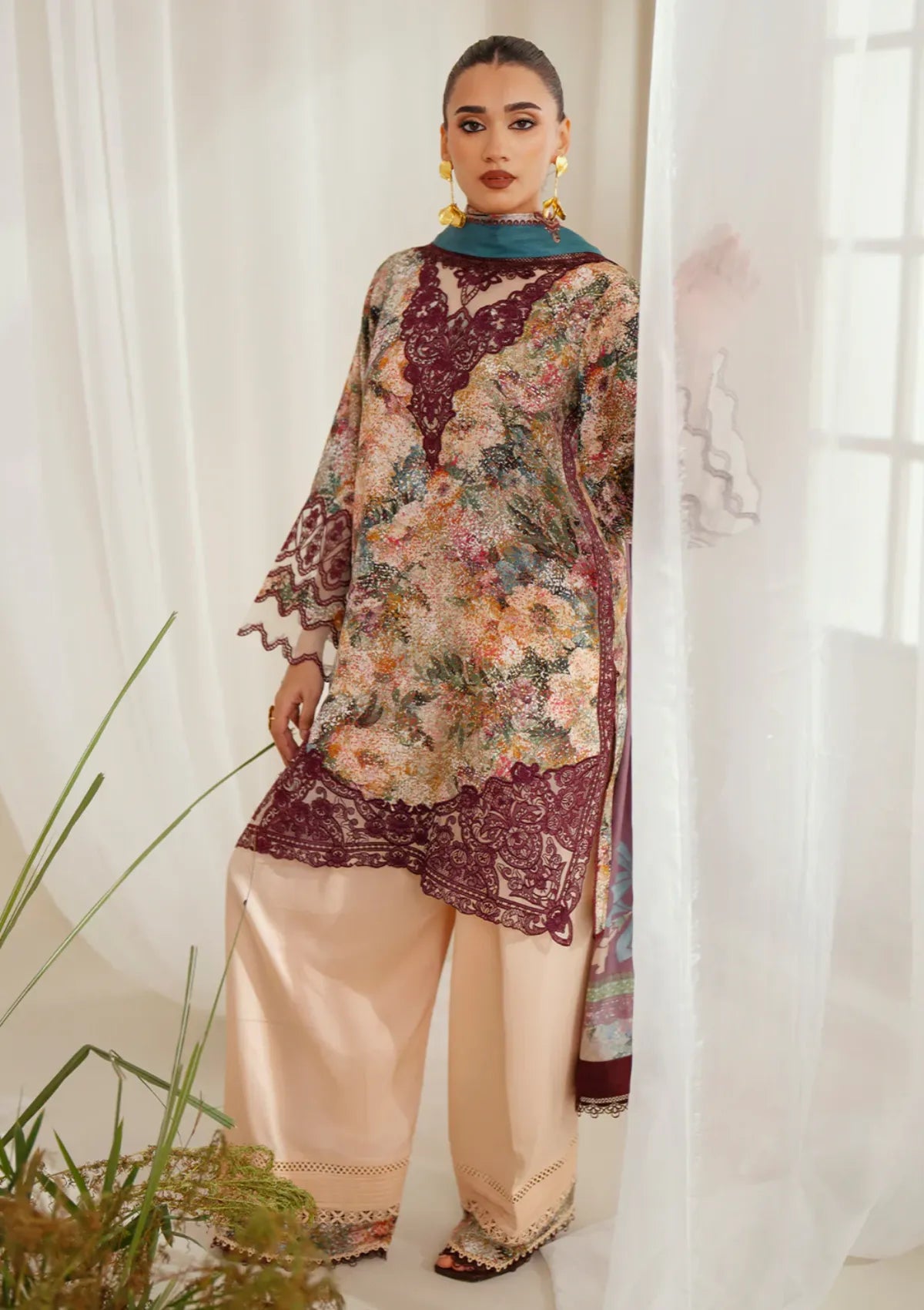 mohsin-saeed-fabrics-is-selling-online-and-in stores-Luxury-daily-wear-wedding-wear-formal-wear-in-budgeted-price-This-product-is-from-bin-ilyas-eres-bonita-viscose25-1104-b-is-available-on-Mohsin-saeed-fabrics-website.