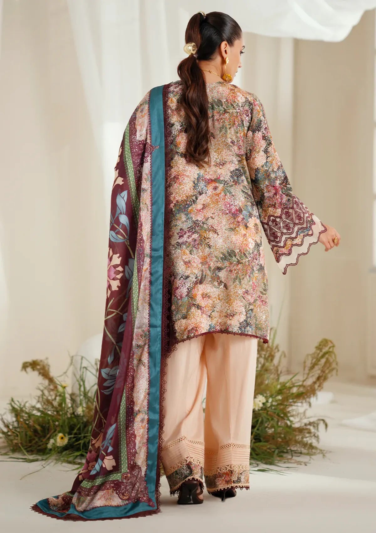 mohsin-saeed-fabrics-is-selling-online-and-in stores-Luxury-daily-wear-wedding-wear-formal-wear-in-budgeted-price-This-product-is-from-bin-ilyas-eres-bonita-viscose25-1104-b-is-available-on-Mohsin-saeed-fabrics-website.