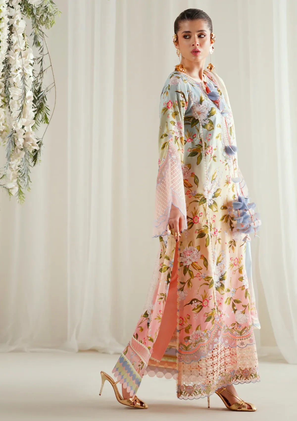 mohsin-saeed-fabrics-is-selling-online-and-in stores-Luxury-daily-wear-wedding-wear-formal-wear-in-budgeted-price-This-product-is-from-bin-ilyas-eres-bonita-viscose25-1105-a-is-available-on-Mohsin-saeed-fabrics-website.