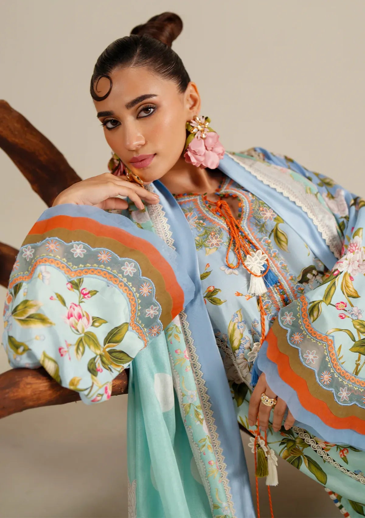 mohsin-saeed-fabrics-is-selling-online-and-in stores-Luxury-daily-wear-wedding-wear-formal-wear-in-budgeted-price-This-product-is-from-bin-ilyas-eres-bonita-viscose25-1105-b-is-available-on-Mohsin-saeed-fabrics-website.