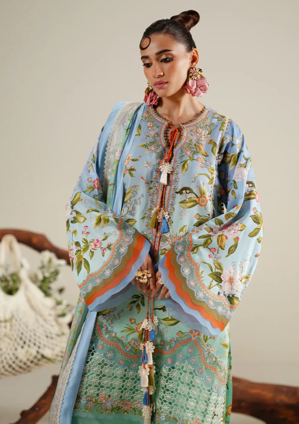 mohsin-saeed-fabrics-is-selling-online-and-in stores-Luxury-daily-wear-wedding-wear-formal-wear-in-budgeted-price-This-product-is-from-bin-ilyas-eres-bonita-viscose25-1105-b-is-available-on-Mohsin-saeed-fabrics-website.