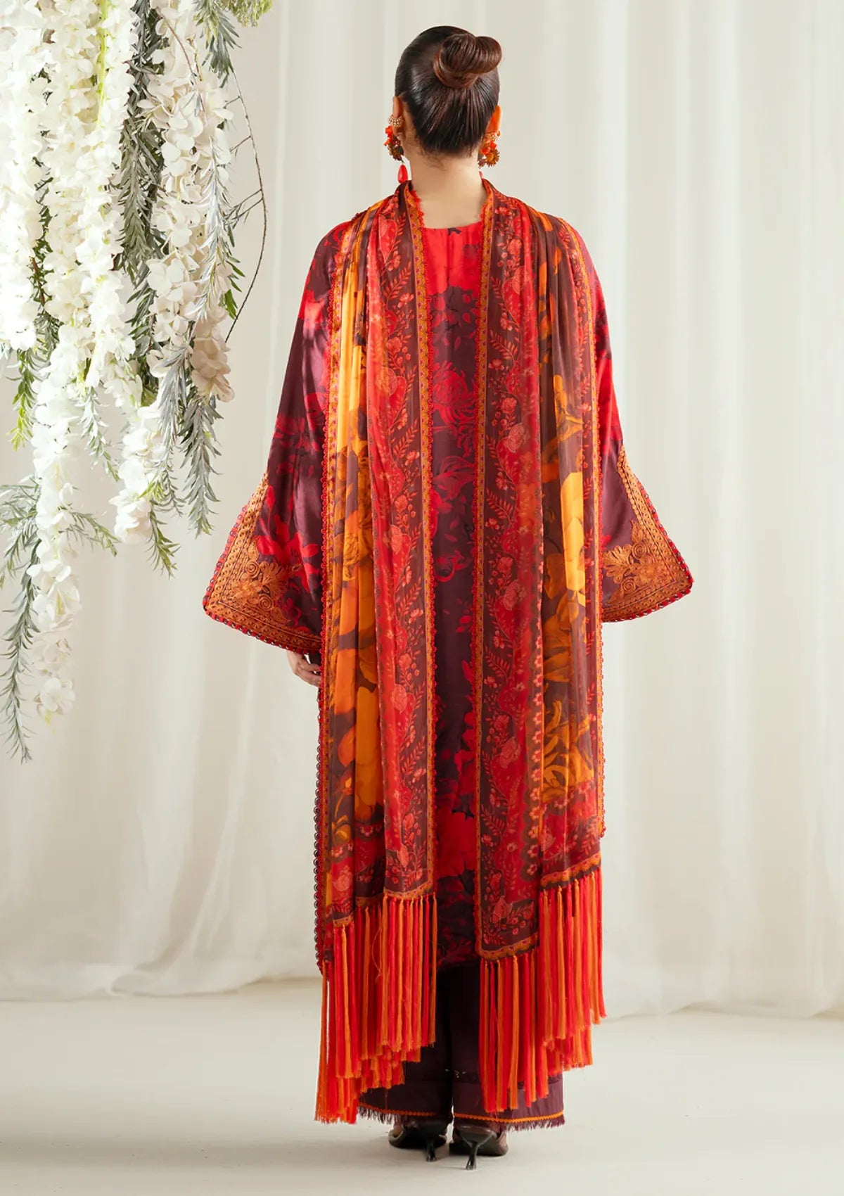 mohsin-saeed-fabrics-is-selling-online-and-in stores-Luxury-daily-wear-wedding-wear-formal-wear-in-budgeted-price-This-product-is-from-bin-ilyas-eres-bonita-viscose25-1106-a-is-available-on-Mohsin-saeed-fabrics-website.