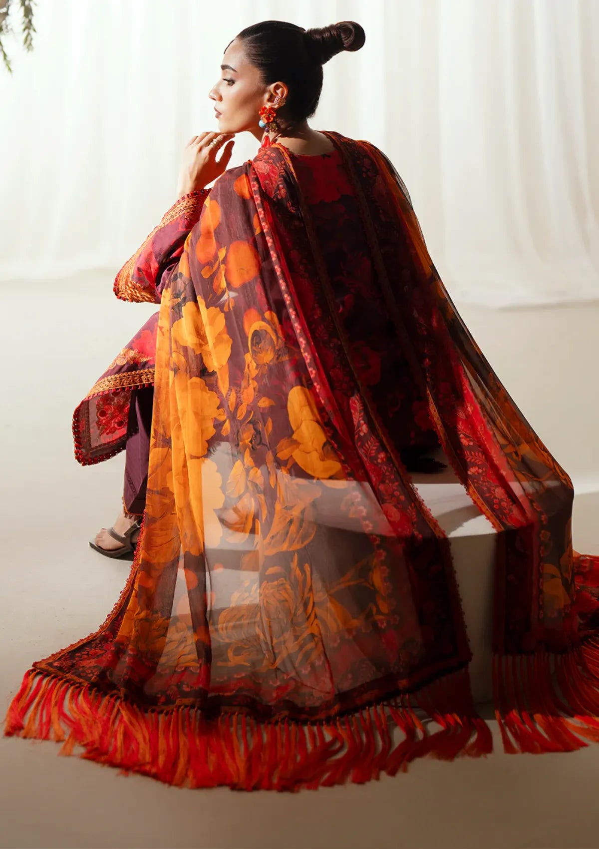 mohsin-saeed-fabrics-is-selling-online-and-in stores-Luxury-daily-wear-wedding-wear-formal-wear-in-budgeted-price-This-product-is-from-bin-ilyas-eres-bonita-viscose25-1106-a-is-available-on-Mohsin-saeed-fabrics-website.