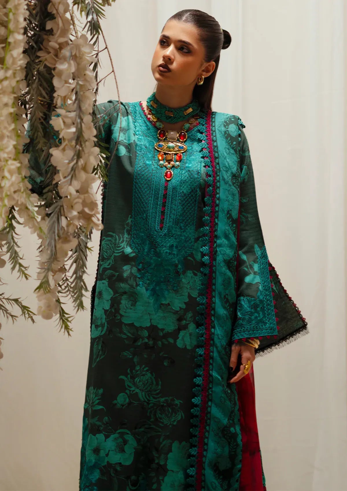 mohsin-saeed-fabrics-is-selling-online-and-in stores-Luxury-daily-wear-wedding-wear-formal-wear-in-budgeted-price-This-product-is-from-bin-ilyas-eres-bonita-viscose25-1106-b-is-available-on-Mohsin-saeed-fabrics-website.