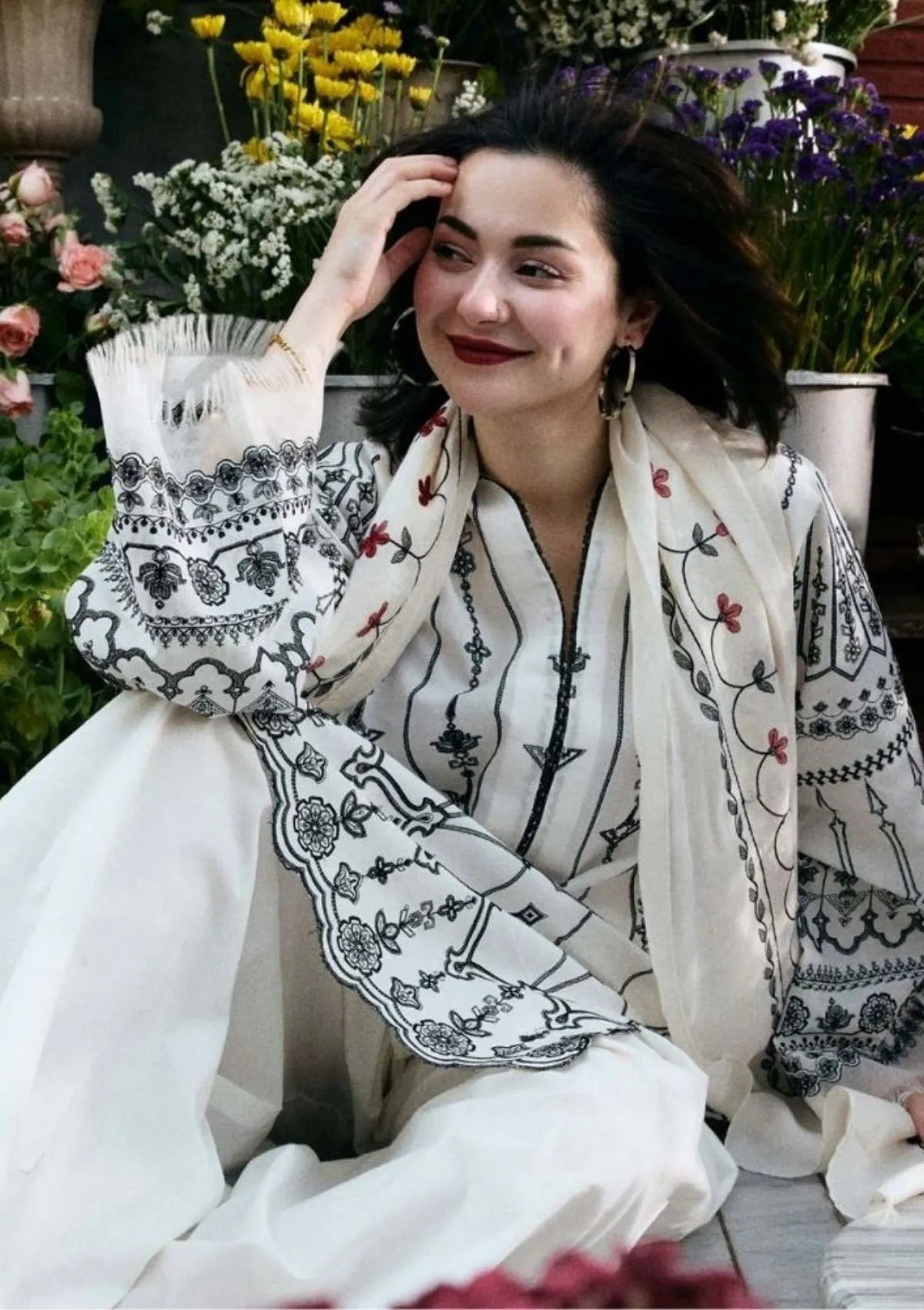 mohsin-saeed-fabrics-affordable-luxury-outfits-for-daily-formal-and-wedding-wear-This-product-is-from-coco-by-zara-shahjahan-lawn-drop-225-d-2b-iris-is-available-on-Mohsin-saeed-fabrics-website.