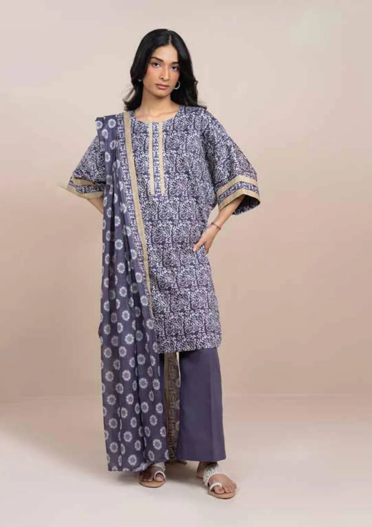 mohsin-saeed-fabrics-is-selling-online-and-in stores-Luxury-daily-wear-wedding-wear-formal-wear-in-budgeted-price-This-product-is-from-alkaram-printed-lawn25-msb25-33-purple-is-available-on-Mohsin-saeed-fabrics-website.