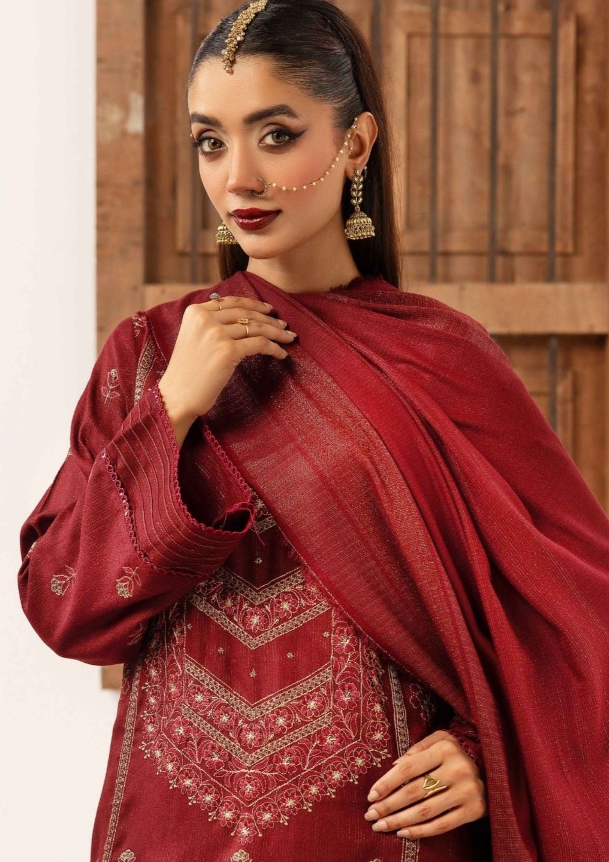 Uraan By Khoobsurat Peach Leather'25 UE-203