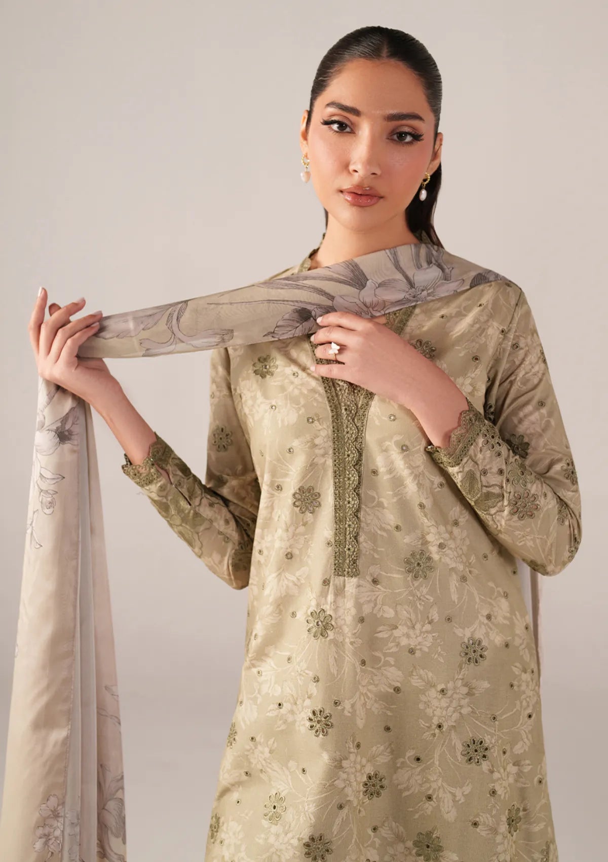 Iznik Spring Summer'26 SS-07