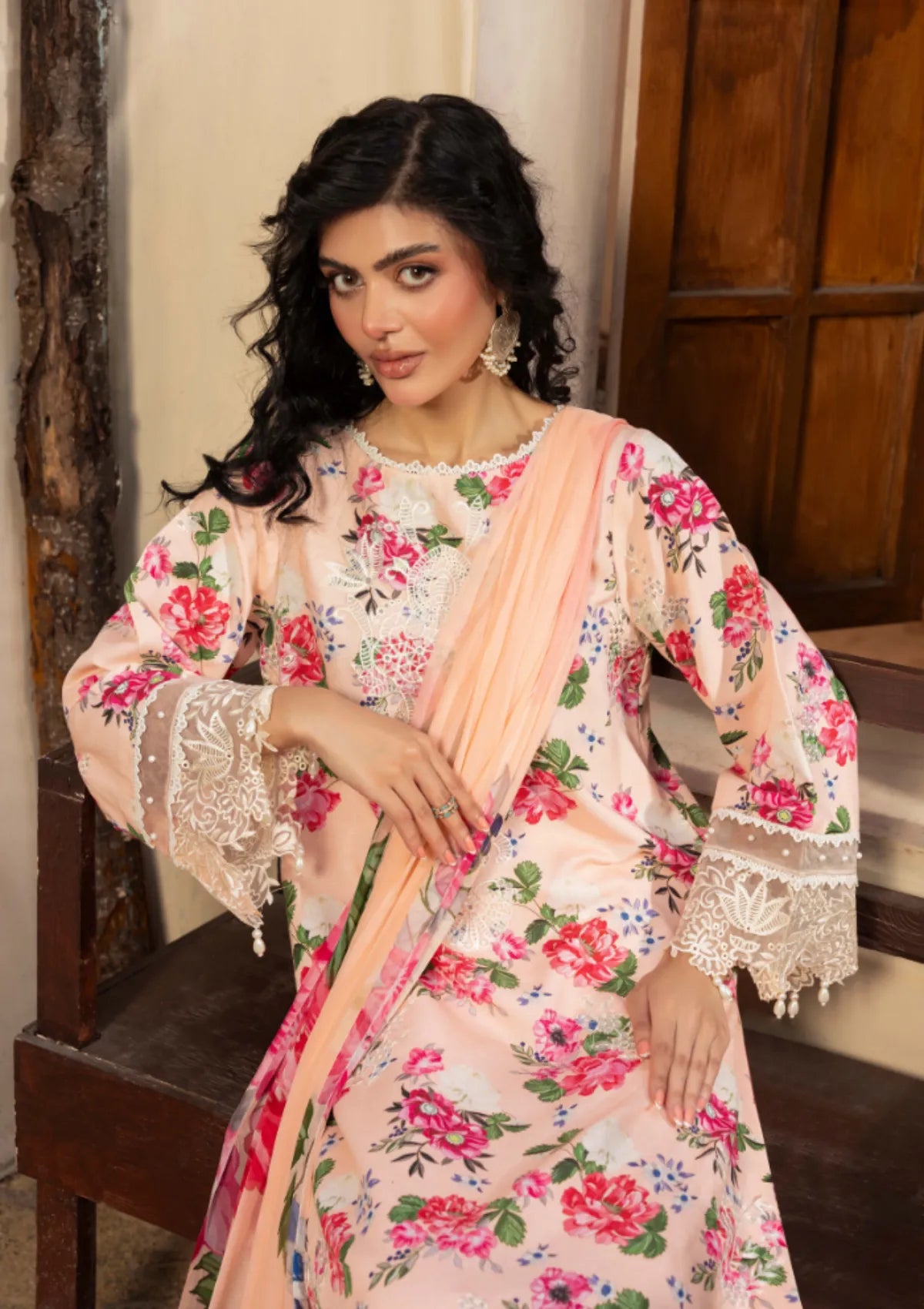 Zaiba By Humdum'25 D-01