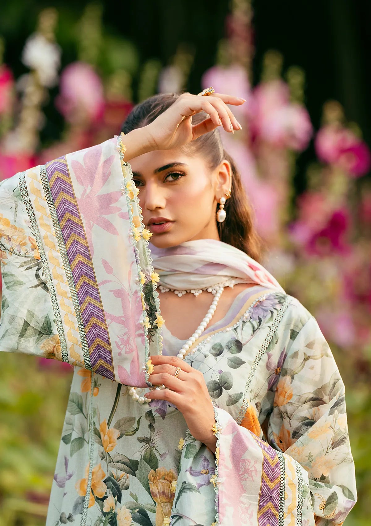 mohsin-saeed-fabrics-designer-daily-wear-formal-and-wedding-suits-within-budget-This-product-is-from-elaf-prints-lawn25-vol-2-eps-7b-elaris-is-available-on-Mohsin-saeed-fabrics-website.