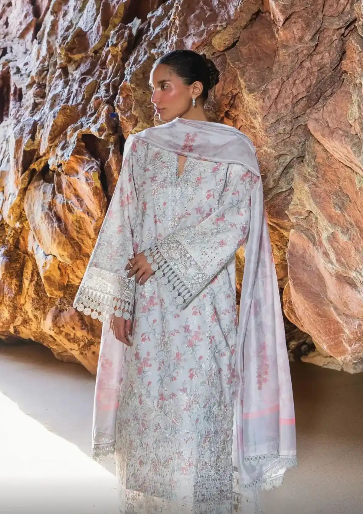 mohsin-saeed-fabrics-is-selling-online-and-in stores-Luxury-daily-wear-wedding-wear-formal-wear-in-budgeted-price-This-product-is-from-afrozeh-endless-summer-lawn25-al-25-v6-09-nyssa-is-available-on-Mohsin-saeed-fabrics-website.