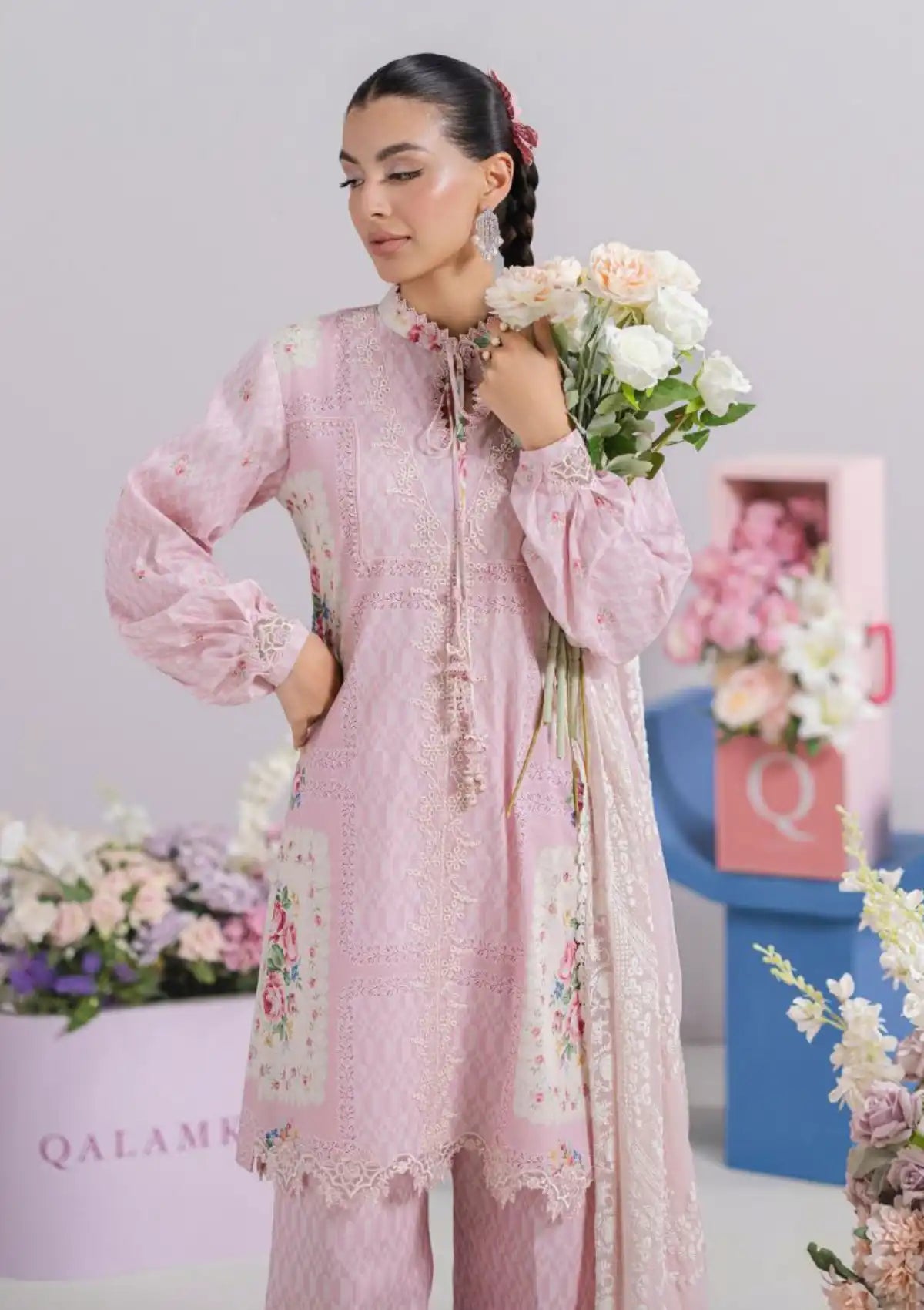 mohsin-saeed-fabrics-is-selling-online-and-in stores-Luxury-daily-wear-wedding-wear-formal-wear-in-budgeted-price-This-product-is-from-qalamkar-qprints-lawn25-vol-2-em-02b-kira-is-available-on-Mohsin-saeed-fabrics-website.