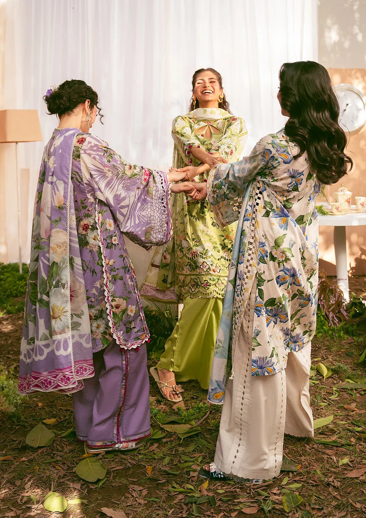 mohsin-saeed-fabrics-designer-daily-wear-formal-and-wedding-suits-within-budget-This-product-is-from-elaf-prints-lawn25-vol-2-eps-5a-lush-radiance-is-available-on-Mohsin-saeed-fabrics-website.