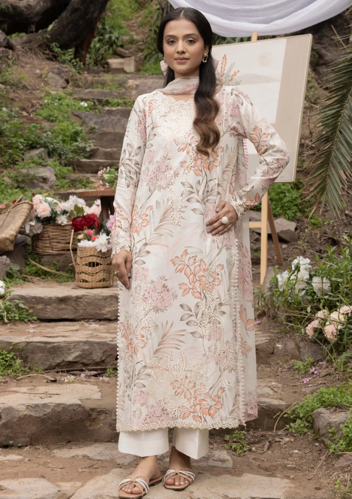 mohsin-saeed-fabrics-is-selling-online-and-in stores-Luxury-daily-wear-wedding-wear-formal-wear-in-budgeted-price-This-product-is-from-humdum-eden-garden-lawn25-d-06-is-available-on-Mohsin-saeed-fabrics-website.