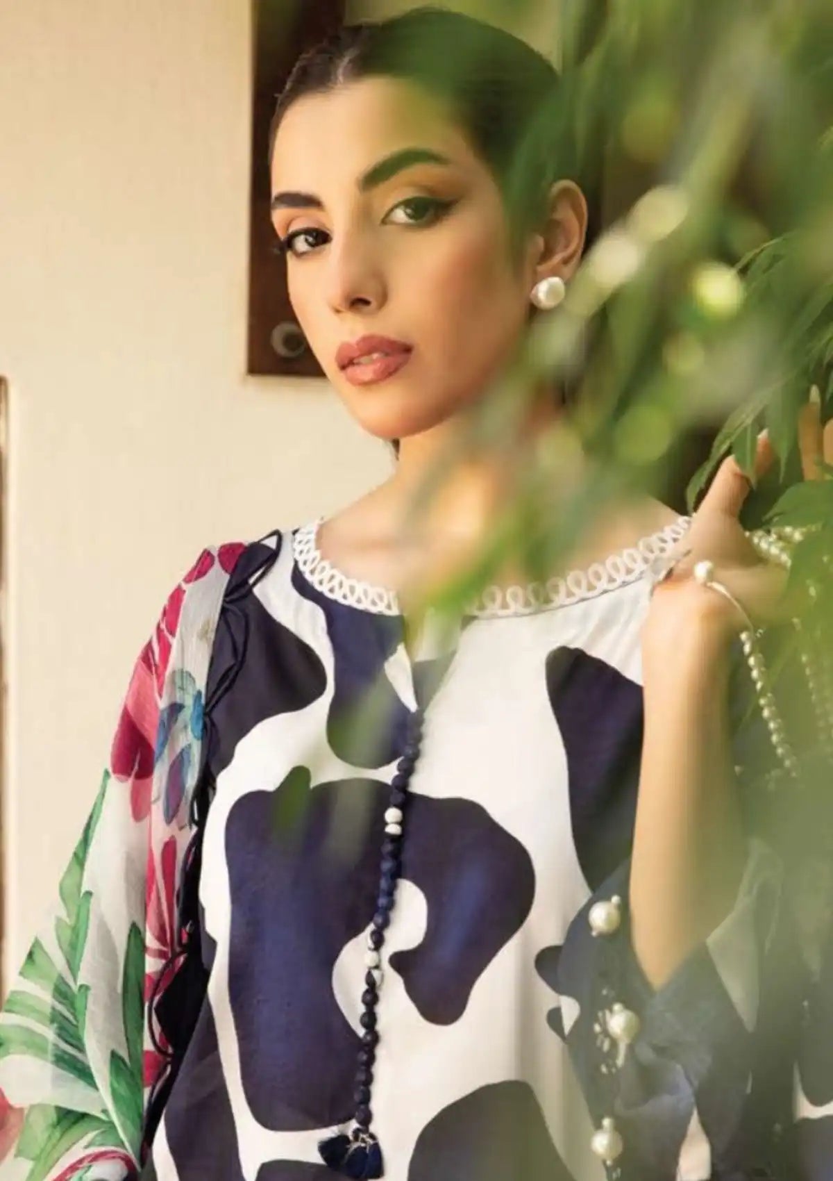 mohsin-saeed-fabrics-designer-daily-wear-formal-and-wedding-suits-within-budget-This-product-is-from-maria-b-m-basic-eid-lawn25-d-5b-is-available-on-Mohsin-saeed-fabrics-website.
