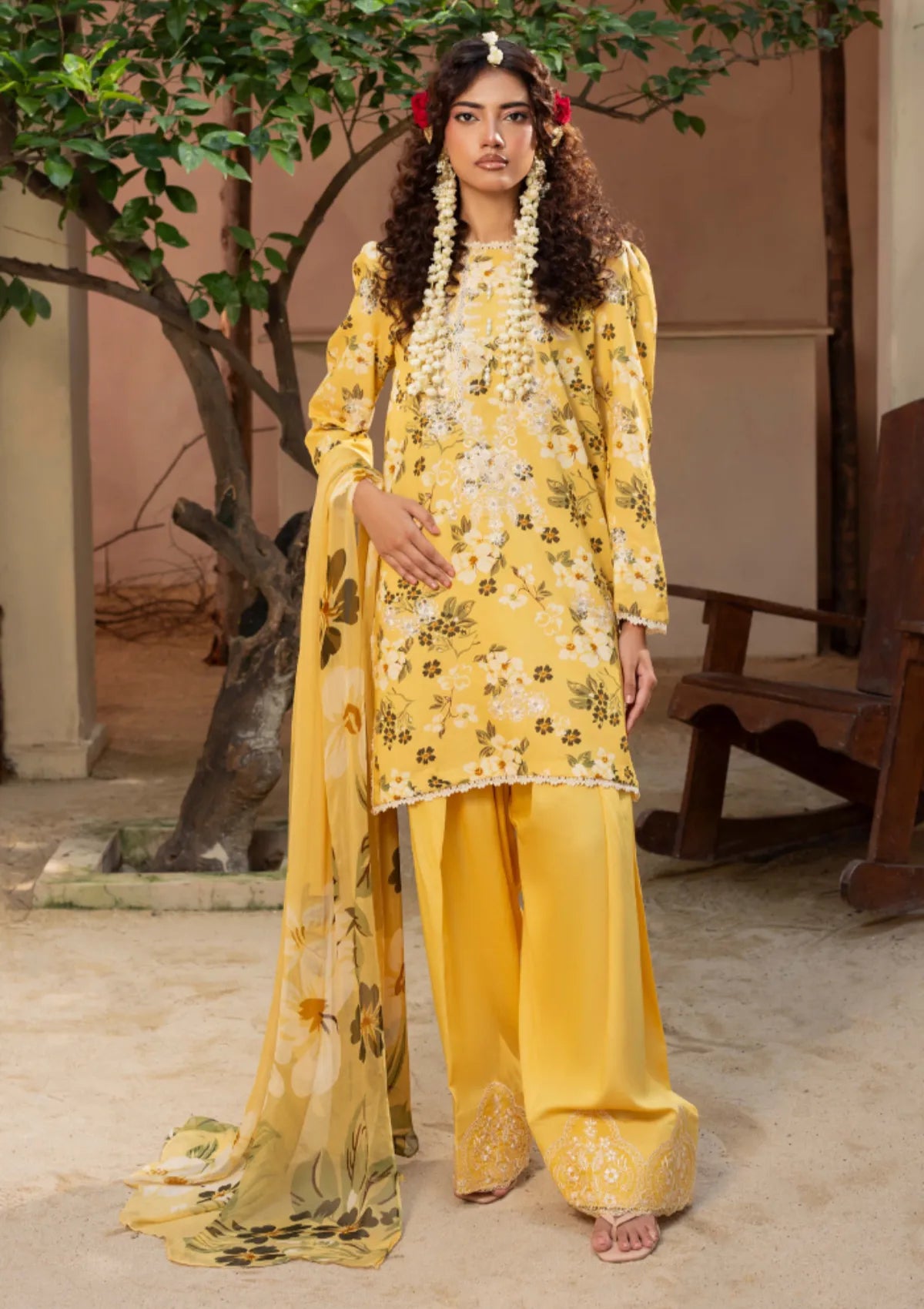 Zaiba By Humdum'25 D-03