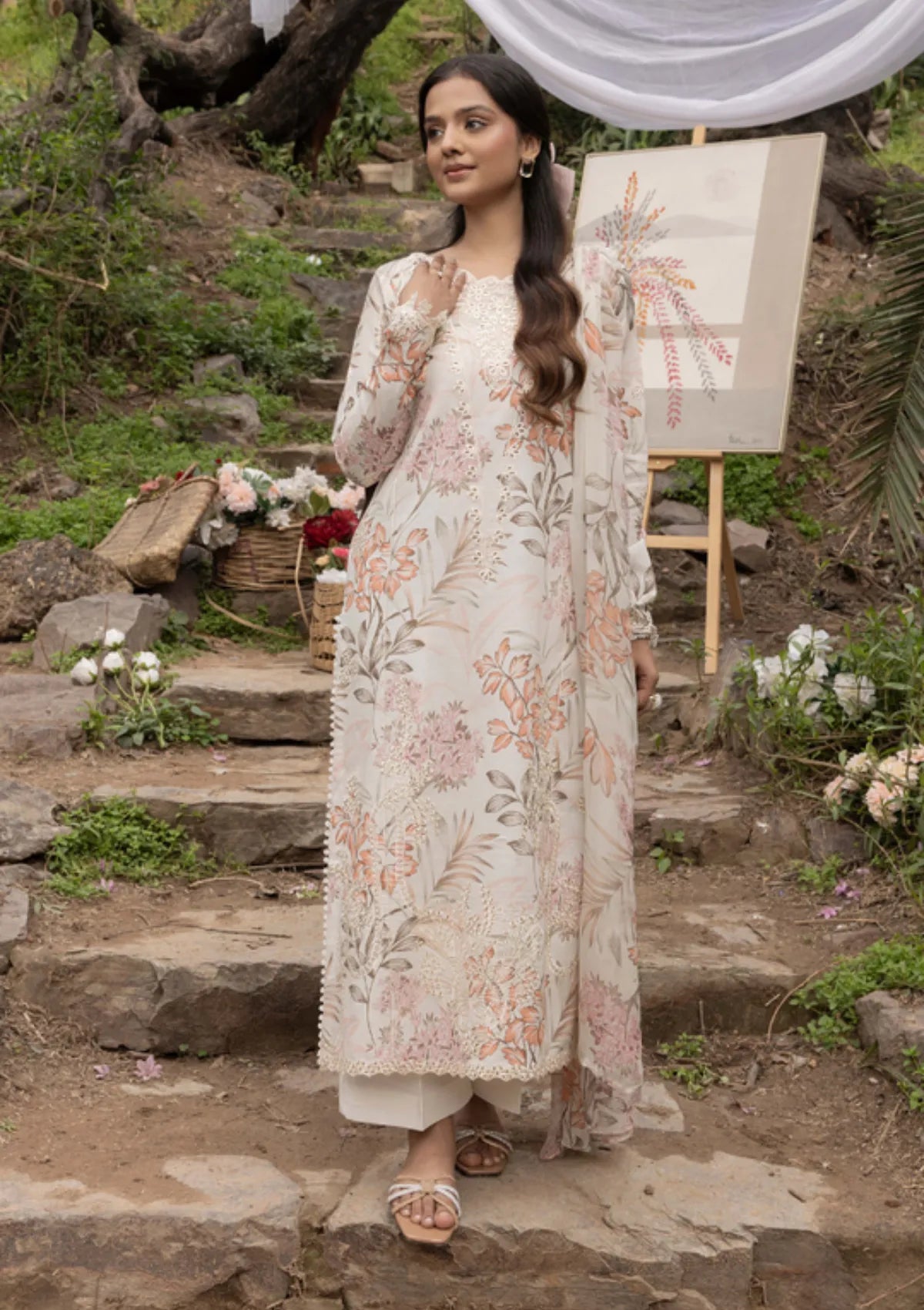 mohsin-saeed-fabrics-is-selling-online-and-in stores-Luxury-daily-wear-wedding-wear-formal-wear-in-budgeted-price-This-product-is-from-humdum-eden-garden-lawn25-d-06-is-available-on-Mohsin-saeed-fabrics-website.