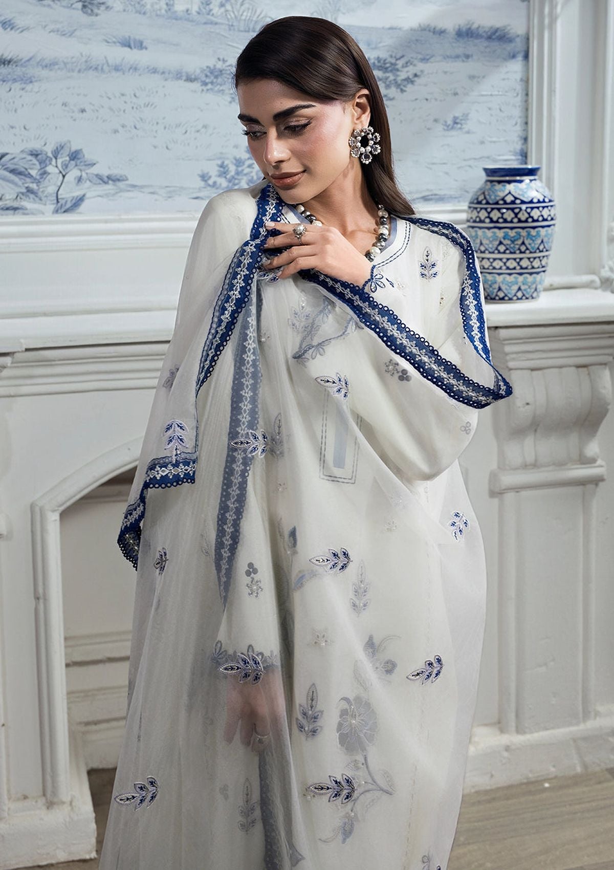 Rang Rasiya Lumeire Silk'26 D-05 Luna