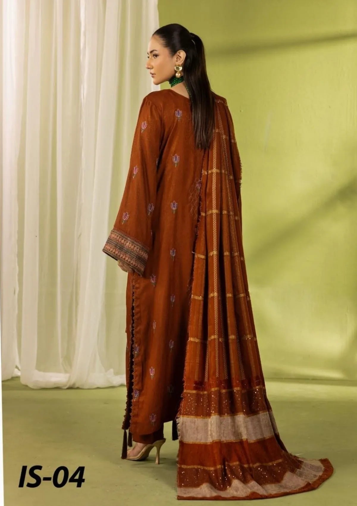 Ishq By Khoobsurat Peach Leather'25 IS-04