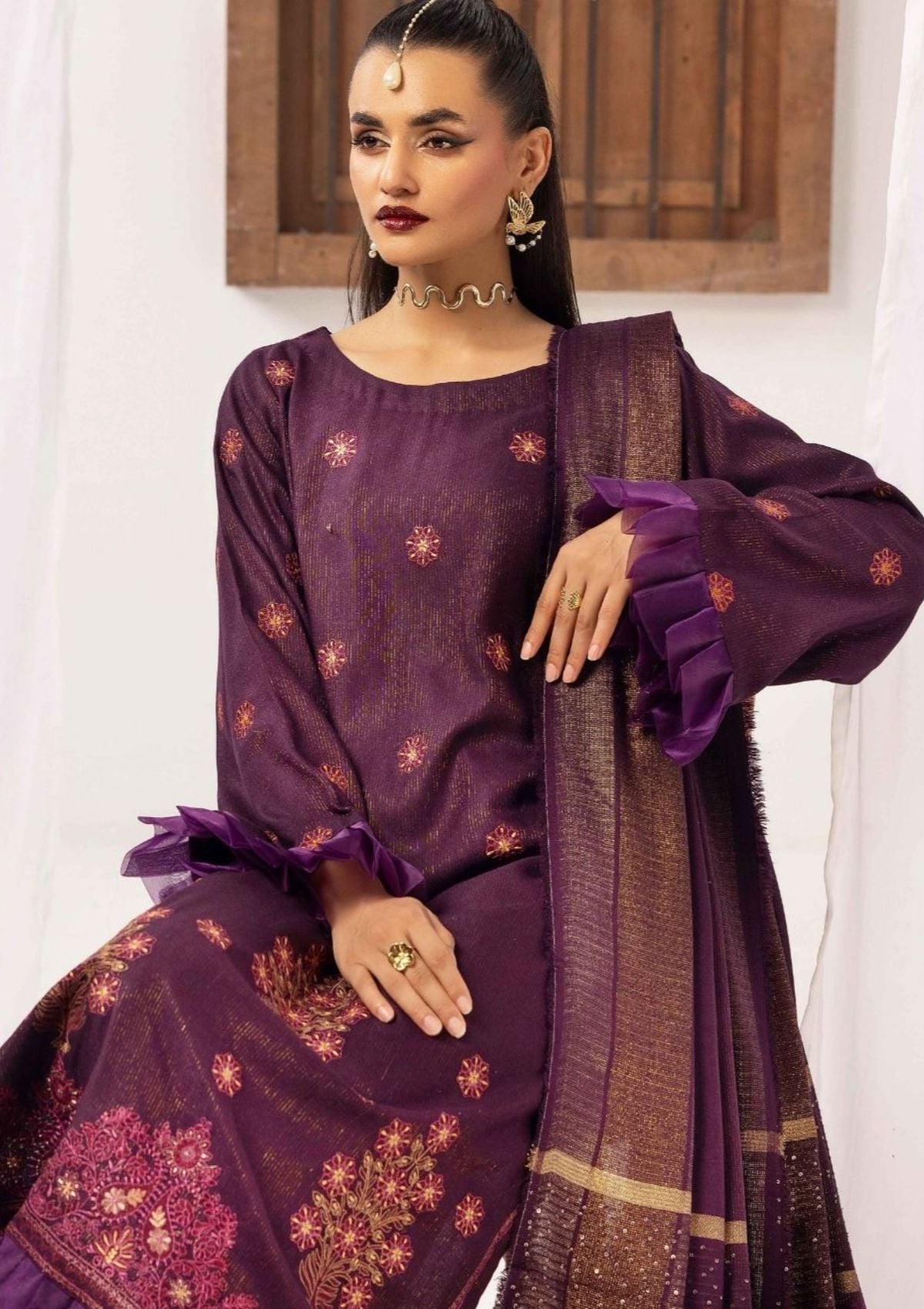 Uraan By Khoobsurat Peach Leather'25 UE-204