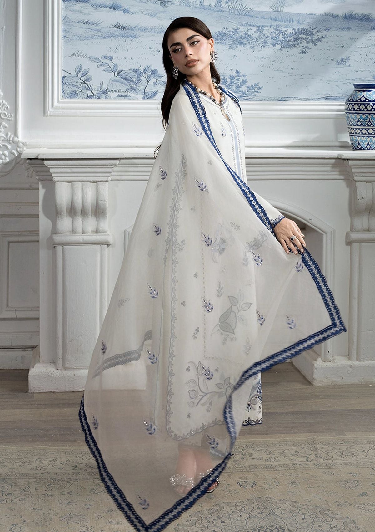 Rang Rasiya Lumeire Silk'26 D-05 Luna