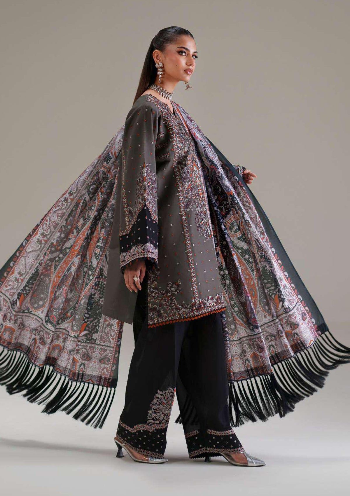 Bin Ilyas Amour Summer Lawn'26 D-182A