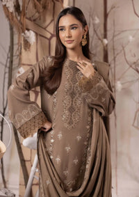 mohsin-saeed-fabrics-designer-daily-wear-formal-and-wedding-suits-within-budget-This-product-is-from-humdum-irina-peach-wool25-d-03-is-available-on-Mohsin-saeed-fabrics-website.