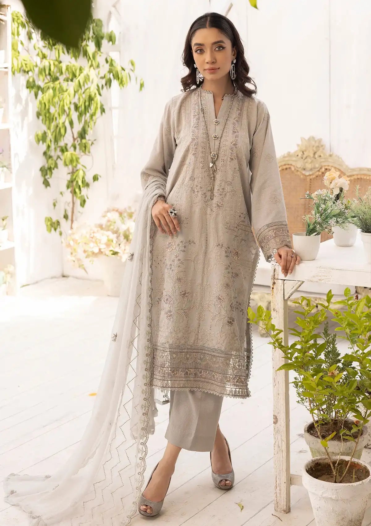 Ayla Zahra Singhar Luxury Emb Karandi'23 SNAZ 10 - Mohsin Saeed Fabrics