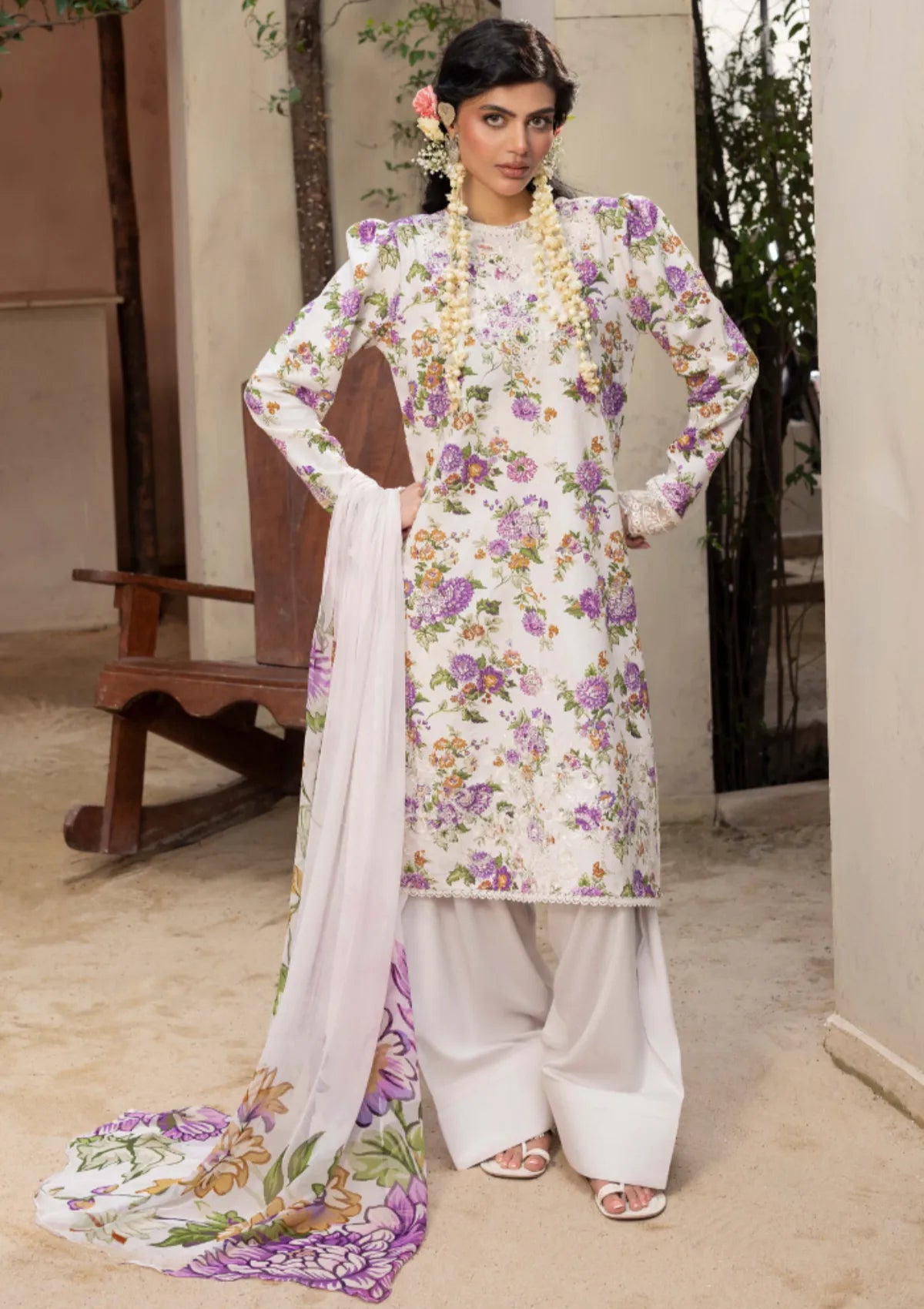 Zaiba By Humdum'25 D-10