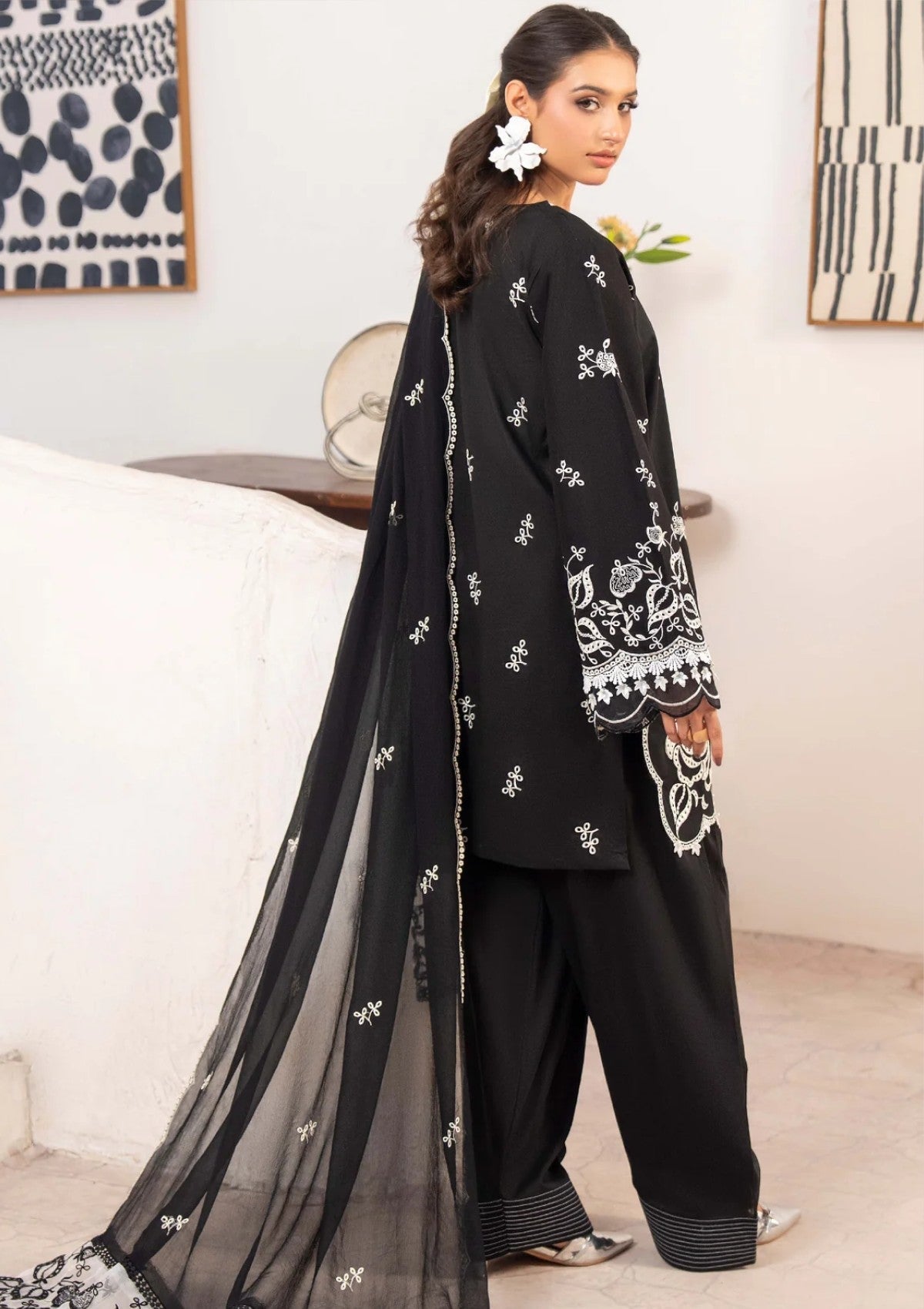 Nayab by Humdum'26 D-01