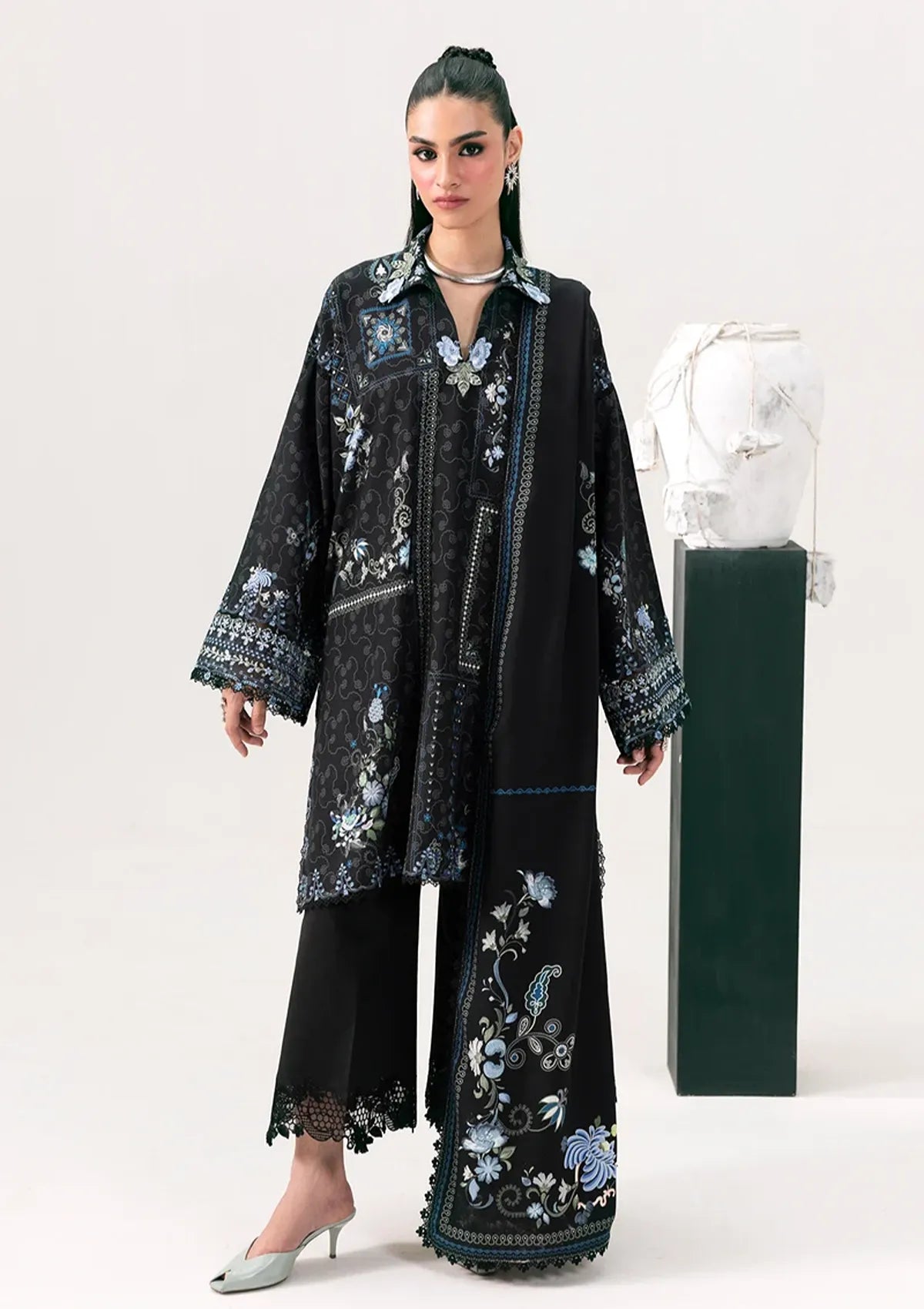 Qalamkar Qprints Linen'26 QPW-05 A Luna