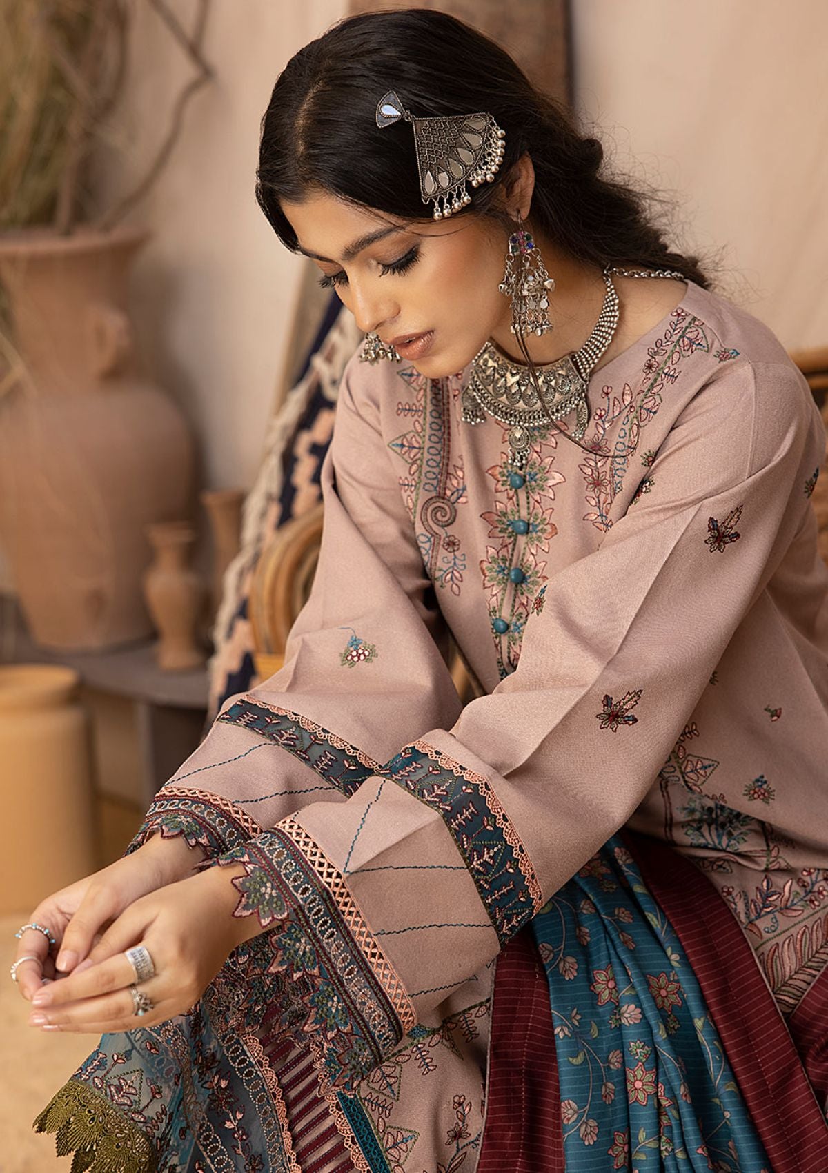 Bin Ilyas Maya karandi'23 1902-A - Mohsin Saeed Fabrics