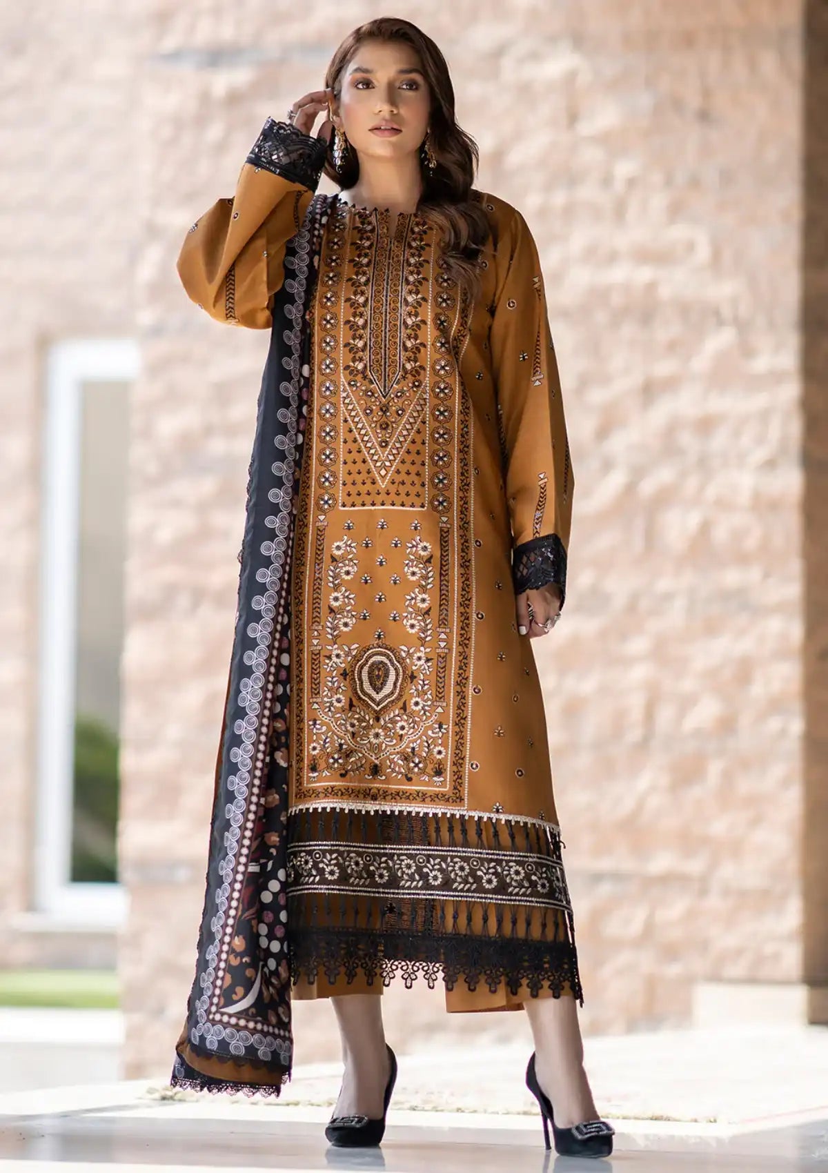 Bin Ilyas Janan Winter Khaddar'23 D-1911-A - Mohsin Saeed Fabrics