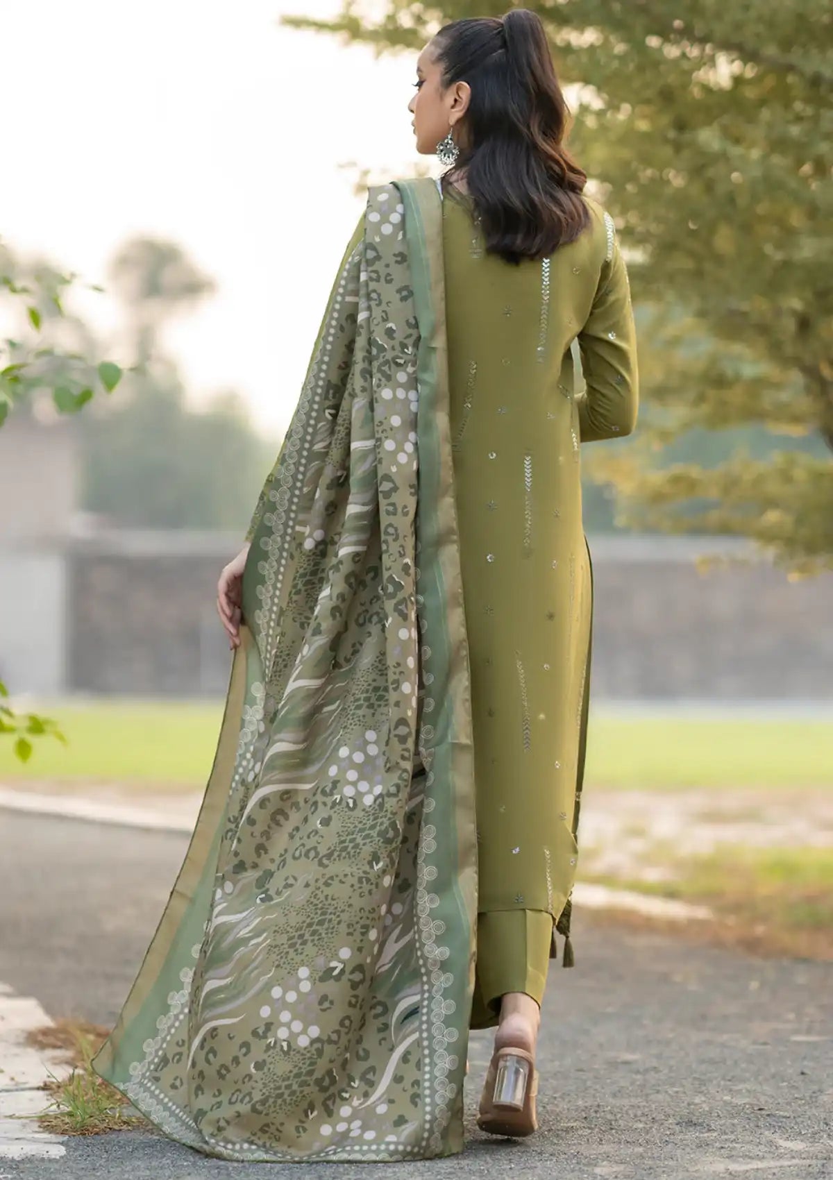 Bin Ilyas Janan Winter Khaddar'23 D-1911-B - Mohsin Saeed Fabrics