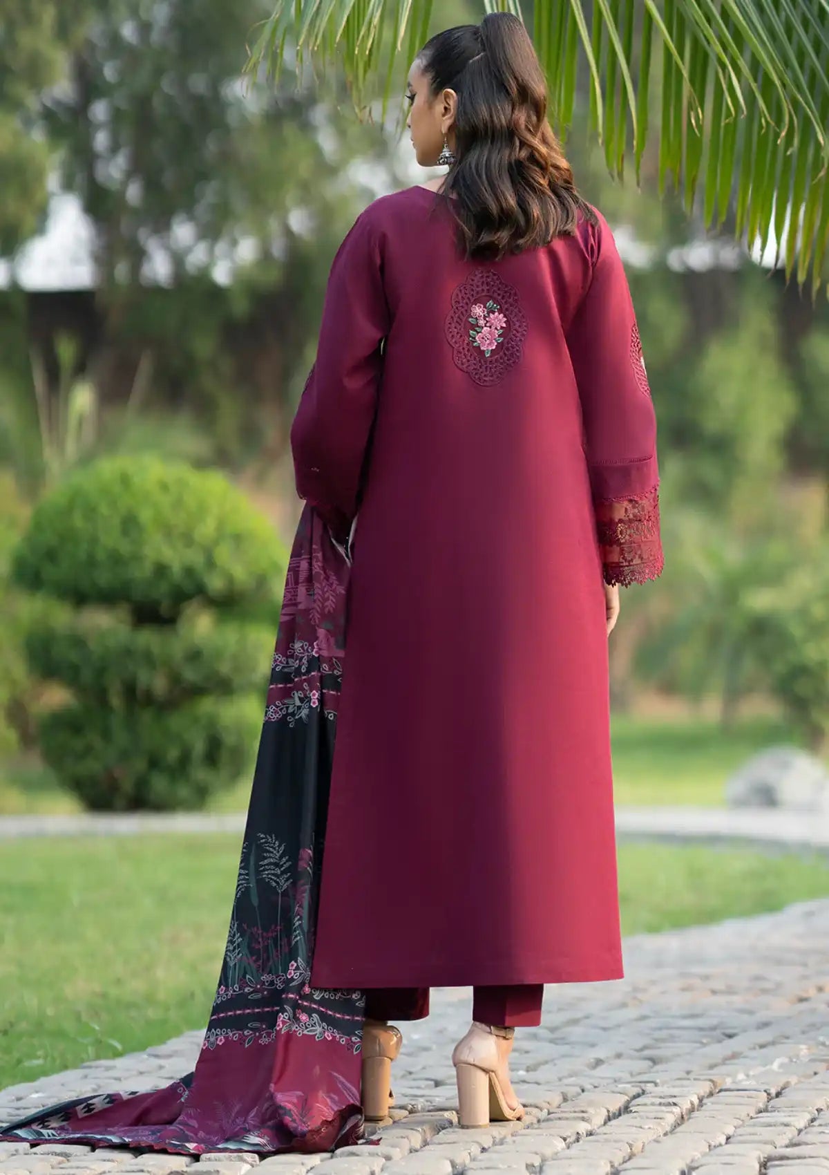 Bin Ilyas Janan Winter Khaddar'23 D-1914-A - Mohsin Saeed Fabrics