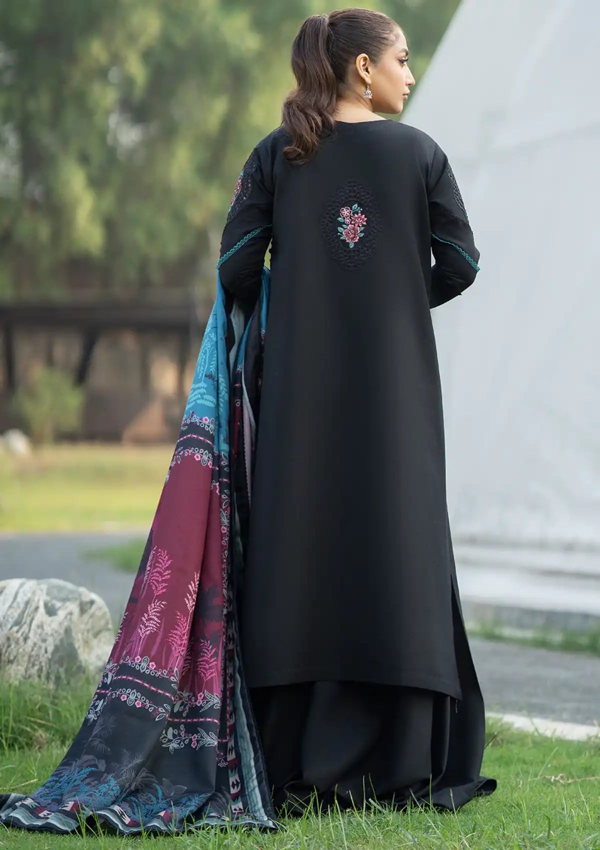 Bin Ilyas Janan Winter Khaddar'23 D-1914-B - Mohsin Saeed Fabrics
