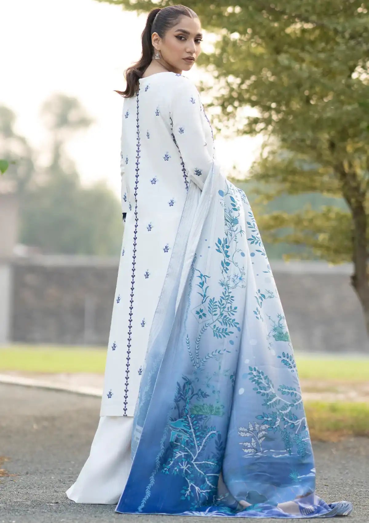 Bin Ilyas Janan Winter Khaddar'23 D-1916-A - Mohsin Saeed Fabrics