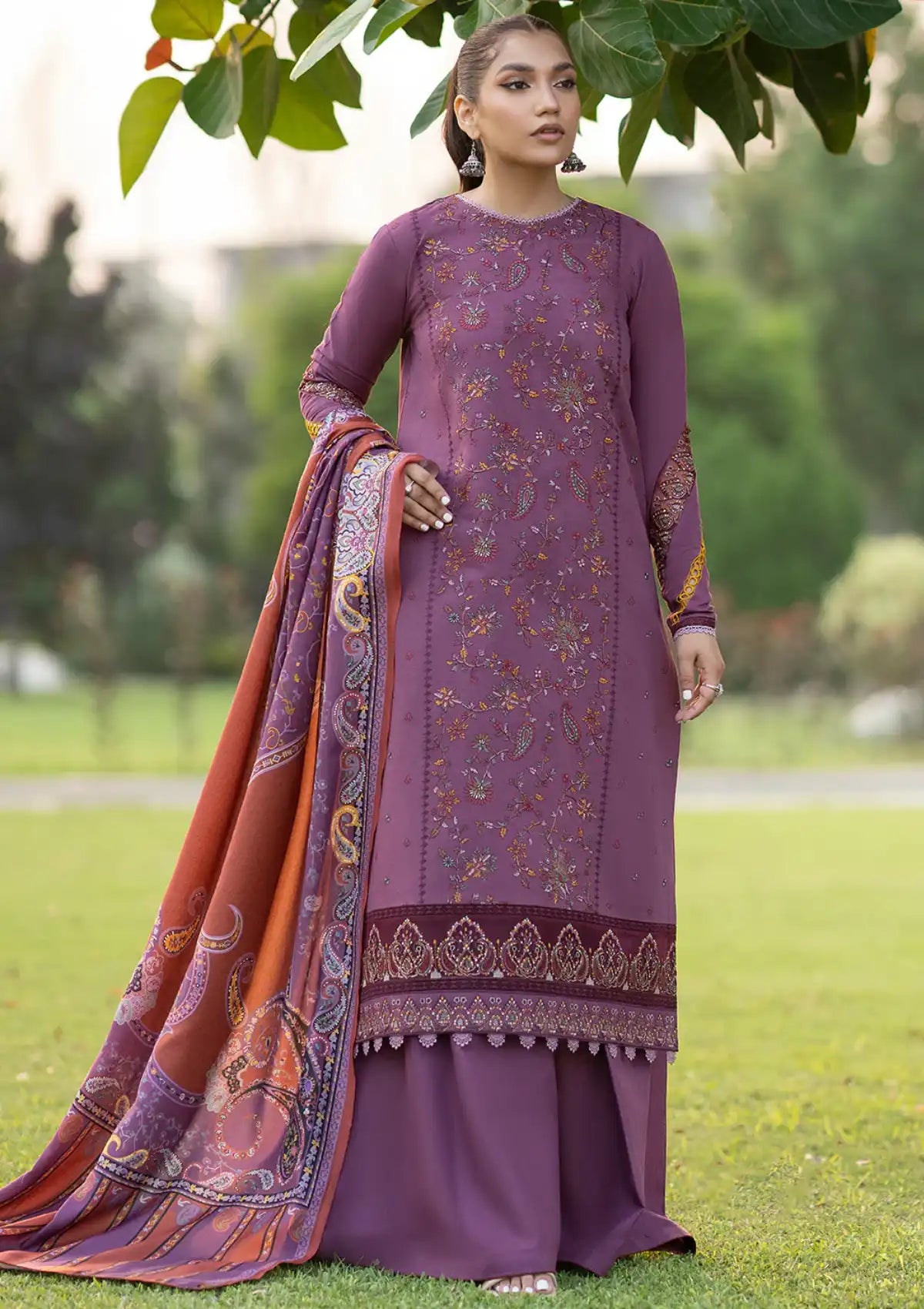 Bin Ilyas Janan Winter Khaddar'23 D-1917-B - Mohsin Saeed Fabrics