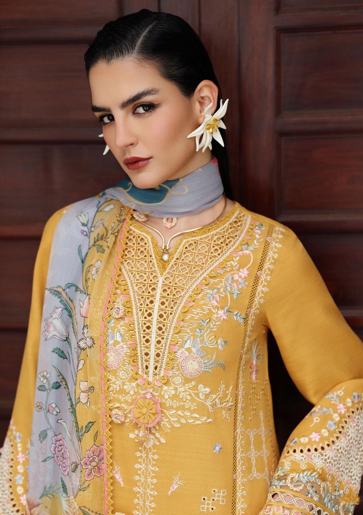 mohsin-saeed-fabrics-luxury-fashion-collection-daily-wear-wedding-and-formal-in-budget-This-product-is-from-qalamkar-qline-linen25-kl-06-gleam-is-available-on-Mohsin-saeed-fabrics-website.