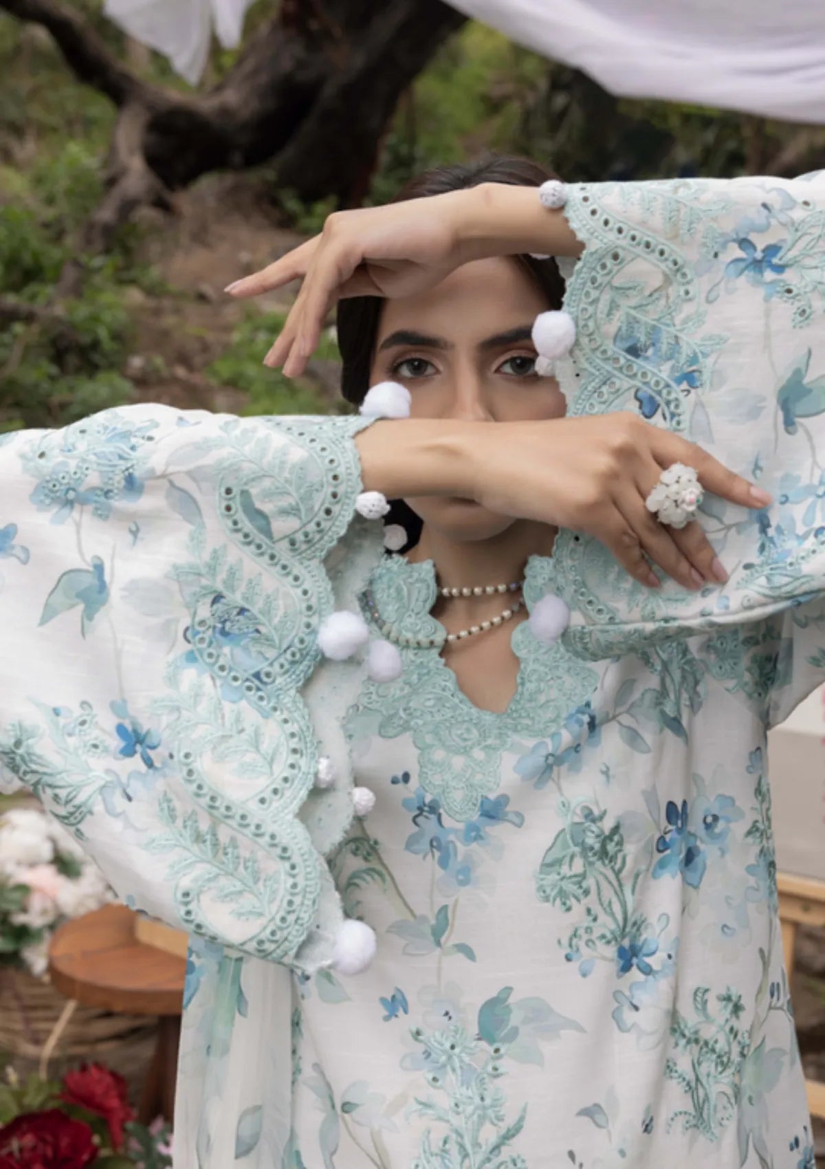 mohsin-saeed-fabrics-is-selling-online-and-in stores-Luxury-daily-wear-wedding-wear-formal-wear-in-budgeted-price-This-product-is-from-humdum-eden-garden-lawn25-d-05-is-available-on-Mohsin-saeed-fabrics-website.