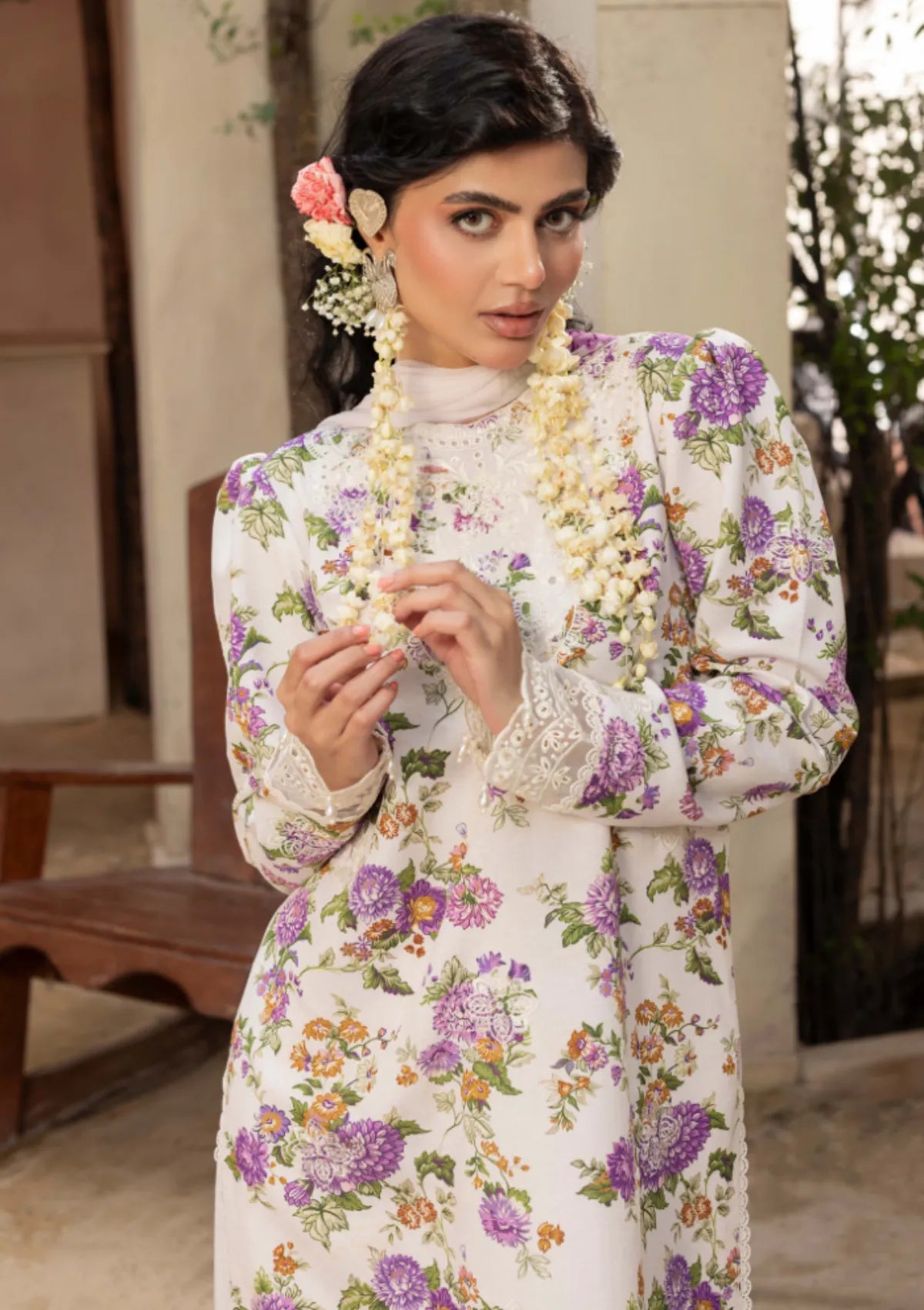 Zaiba By Humdum'25 D-10